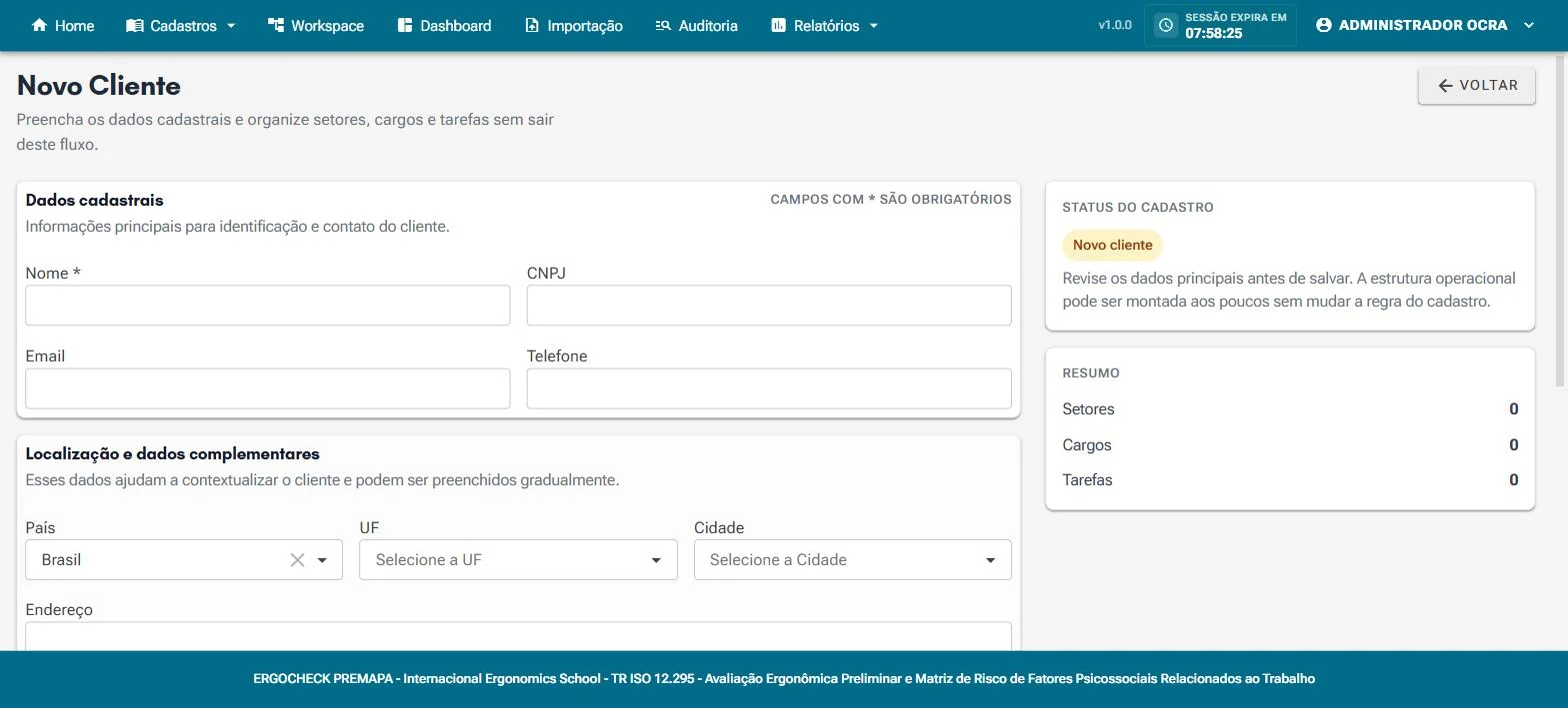 Cadastro de novo cliente com dados cadastrais, localização e resumo de setores, cargos e tarefas